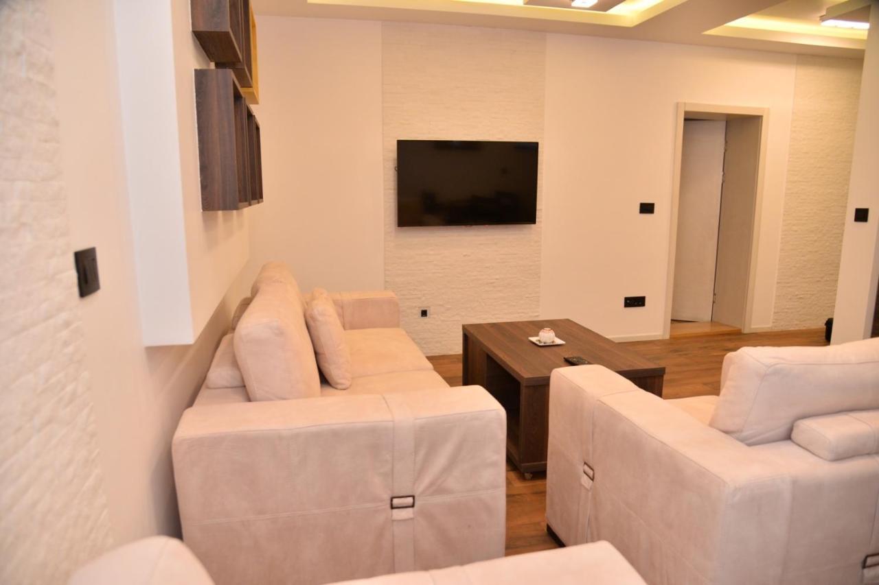 Bella studios&apartments Kruševac Esterno foto