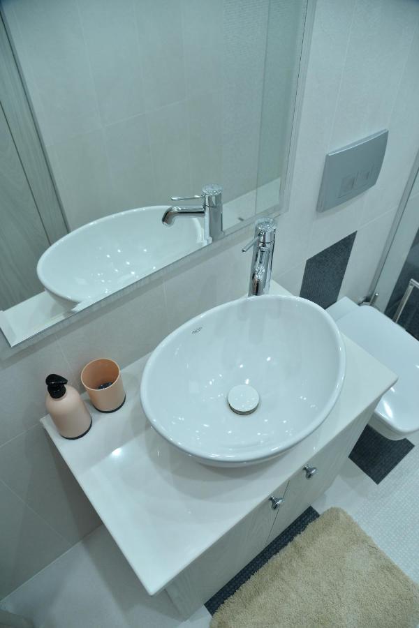 Bella studios&apartments Kruševac Esterno foto